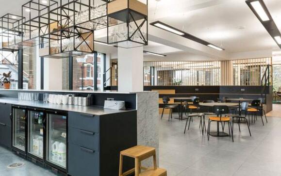 開放式辦公室裝修風(fēng)格